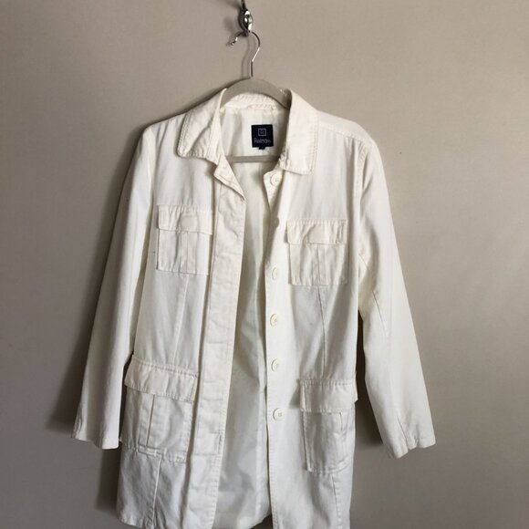 Reitmans cream coloured trench coat - Picture 4 of 6
